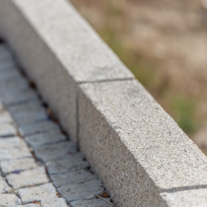 14 x 40 cm Granit Bordsteine Griys grau