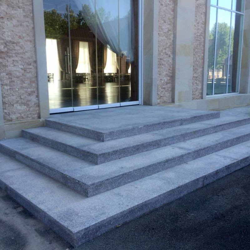 18 x 40 cm Granit Blockstufen Griys hellgrau