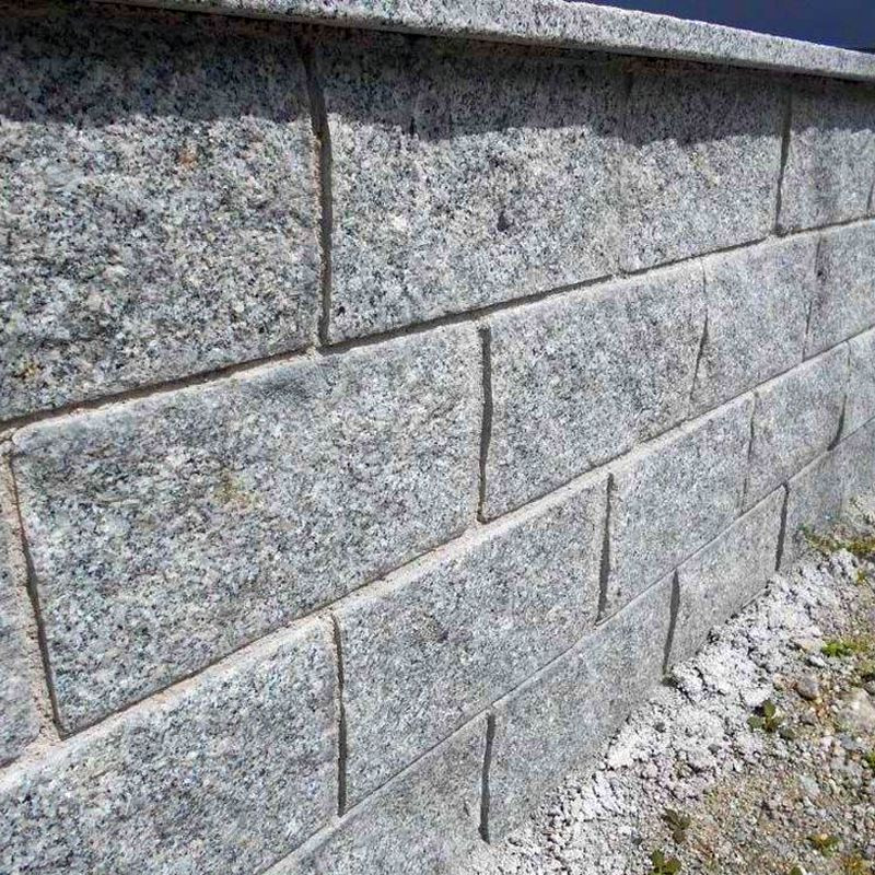 50 x 50 cm Granit-Mauersteine Griys hellgrau, mit 2 gesägten Flächen