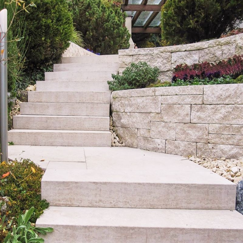 15 x 40 cm Kalkstein Blockstufen Blancka Flava weiß