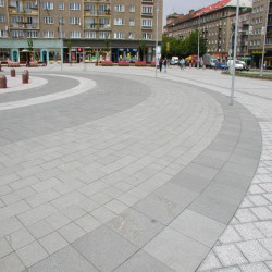 12 cm starke Granit Pflasterplatten Elena weißgrau