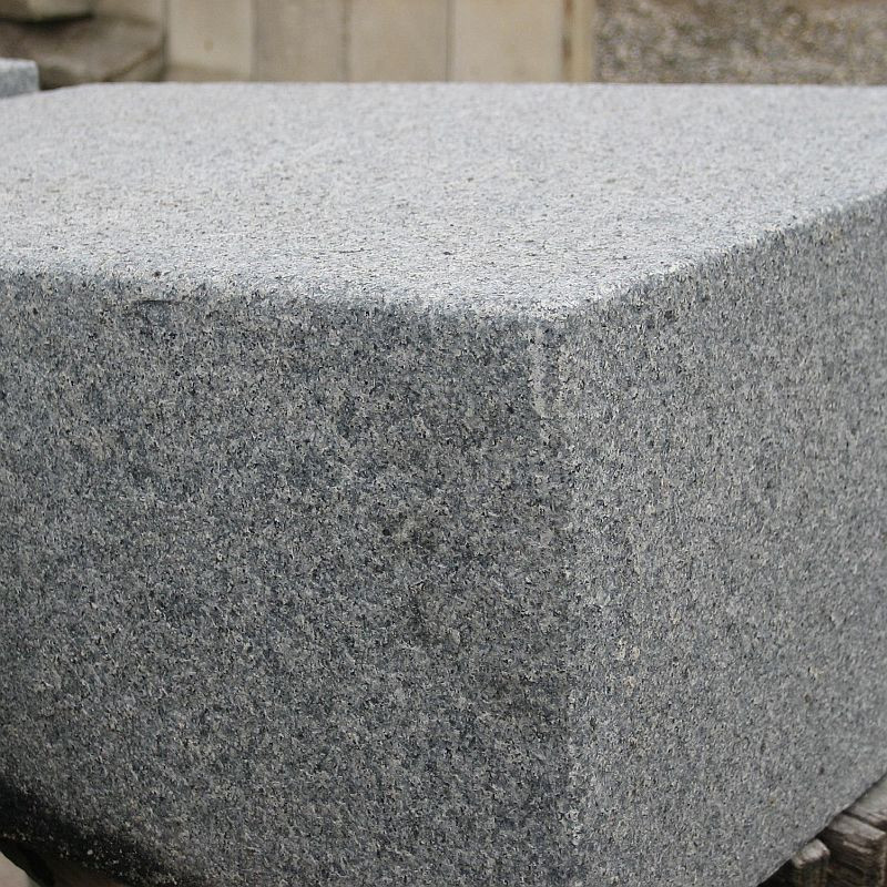 20 x 45 cm Granit-Blockstufen Alvaro anthrazit