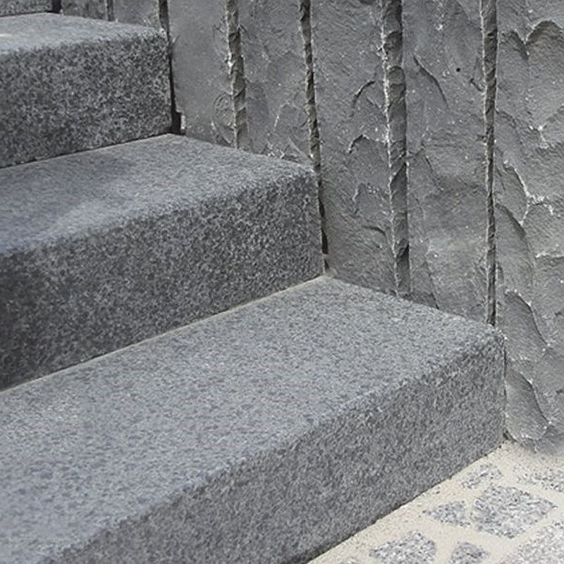 20 x 40 cm Granit Blockstufen Pedro Black schwarz